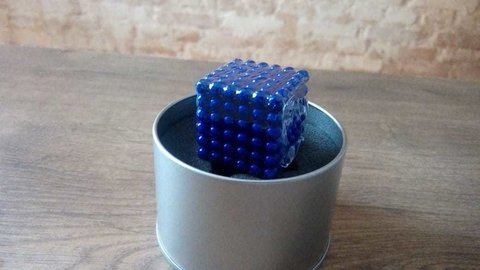 Neocube Magnético Azul com 216 esferas de 5mm na internet