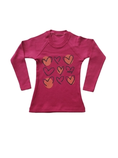 157 Remera Corazones en internet