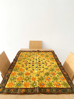 Carpeta rectangular bordada de colores de la India 120 x 85cm - Tejido Rombo APM75000 - Hecho en Turquía