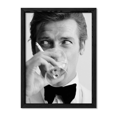 Cuadro Roger Moore James Bond en internet