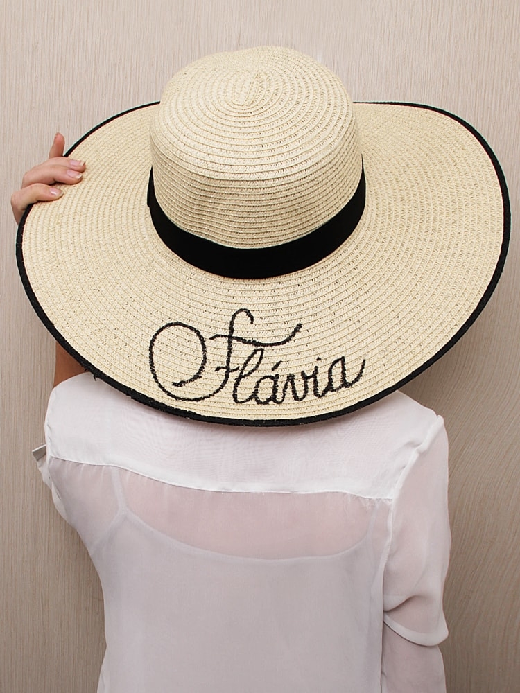 Chapéu de praia personalizado na melhor chapelaria online do Brasil.