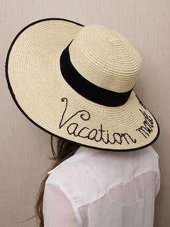 Chapéu de Praia Vacation Mode On