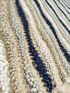Tecido Tule Premium Bordado Bicolor com Pedrarias Azul Marinho - comprar online