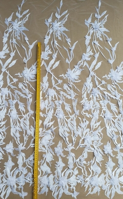 Tecido Tule Bordado 3D Floral Branco 02 - Tecidos Baratos - Compre e receba em casa.