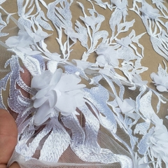 Tecido Tule Bordado 3D Floral Branco 02