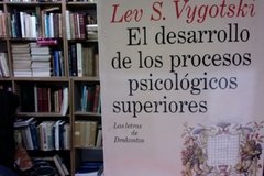 El desarrollo de los procesos psicológicos superiores - Lev S. Vygotski - ISBN 9788474237832