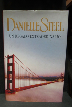 Un regalo extraordinario - Danielle Steel - Precio libro editorial Plaza y Janes - ISBN: 978-84-01-38299-4