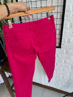 2DA PANTALON ZARA WOMAN FUXIA T.38 (25093) en internet