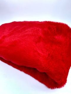 tecido Pelúcia fofinha e macia pelo medio - Vermelho 0,50x1,60cm - comprar online