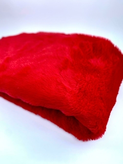 tecido Pelúcia fofinha e macia pelo medio - Vermelho 0,50x1,60cm - JB Home