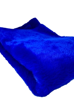 tecido Pelúcia fofinha e macia pelo medio - Azul Bic 0,50x1,60cm - comprar online
