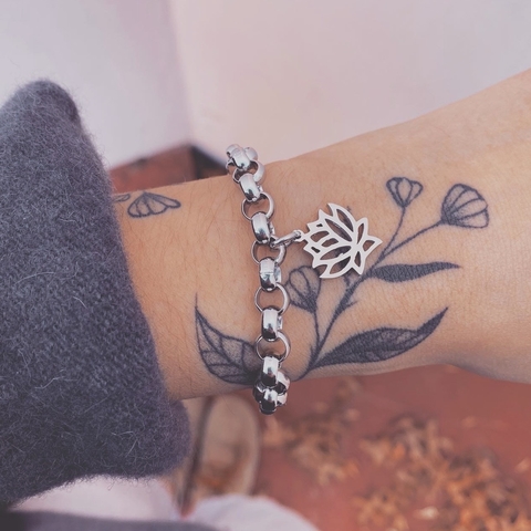 Pulsera Flor de loto ROLO ~ Acero Quirúrgico O9 - comprar online