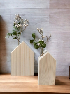 Suporte casinha de madeira para plantas e flores na internet