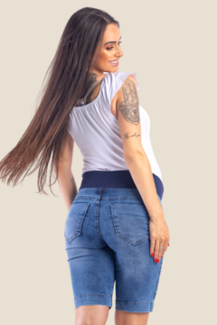 Bermuda Gestante Jeans com Lycra - Estonada Azul Claro - comprar online