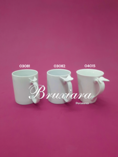 Caneca Borboleta - Segunda Linha - Bruxiara Porcelanas