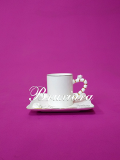 Xicara de café c/pires Flor - Bruxiara Porcelanas