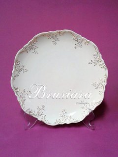 Prato c/arabesco em Ouro Ivory - Bruxiara Porcelanas