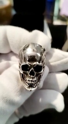 Imagem do Anel caveira cranio em prata de lei