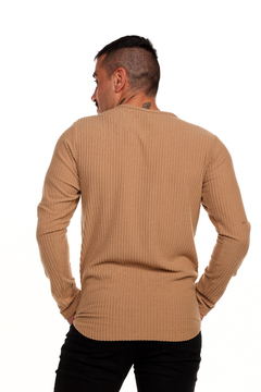 SWEATER JAMES CAMEL en internet