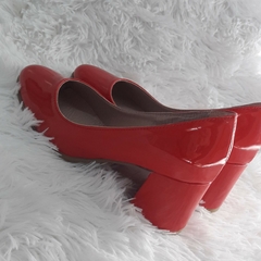 Stilettos punta redonda charol rojo - comprar online