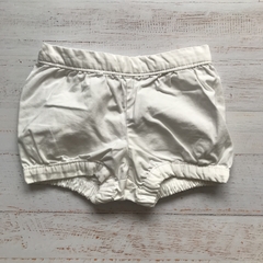 Short bombachón blanco. CARTERS. T 9 meses