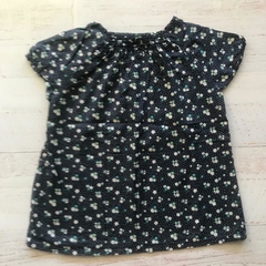 Blusa floreada. H&M. T 12-18 meses en internet