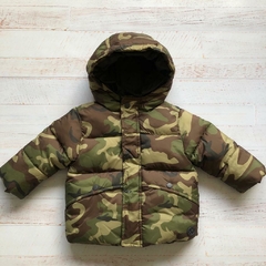 Campera camuflada. ZARA. T 9-12 meses