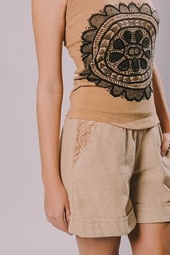 Fabric shorts with artisanal fillet lace