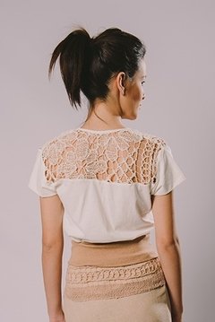 Jersey t-shirt with file lace shoulder - buy online