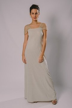 Long dress with shoulders in fishing net lace