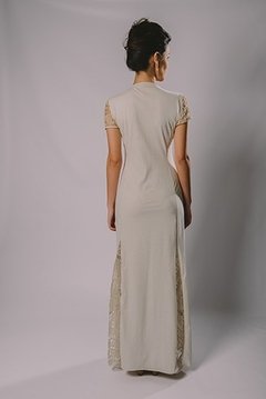 Long dress with gusset and sleeves in fillet lace on internet