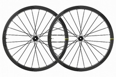 MAVIC Cosmic SLR 32 Carbon Disc Brake Wheelset