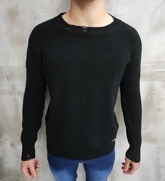 Sweater Rotured Negro - PLUMA BLANCA