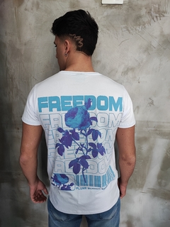 Remera Freedom Blanca - comprar online