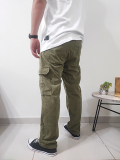 Pantalon Corderoy Finan Verde - comprar online