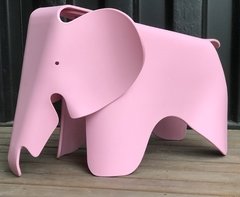 Eames Elephant / Taburete para chicos Rosa