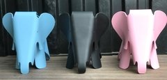 Eames Elephant / Taburete para chicos Rosa - comprar online