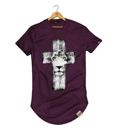 Camiseta Longline Cruz Leão de Judá na internet