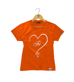Camiseta Baby Look Fé No Coração - Pintee T-shirt - As Camisetas Mais Incríveis da Internet