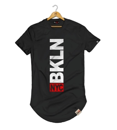 Camiseta LongLine BKLN NYC - comprar online