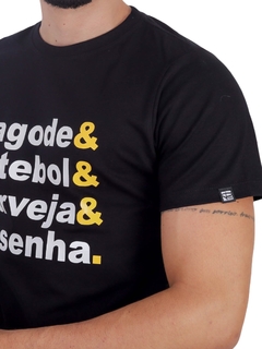 Camiseta Longline Pintee Frase Pagode & Futebol & Cerveja & Resenha - loja online