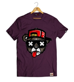 Camiseta Urso Boné Vermelho