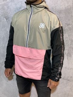 anorak rosa tira