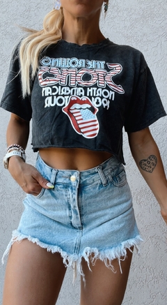 remera crop stones