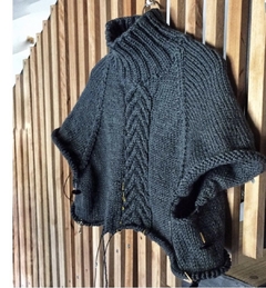 Sweater Raglan Aran_Patrón digital con VUELTAS CORTAS EXPRESS - WoolaKnitters