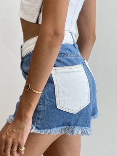 SHORTS JEANS DUO COLOR na internet