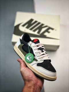 Imagem do Tênis Nike TRAVIS SCOTT X NIKE AIR JORDAN 1 LOW OLIVE DZ5909-106