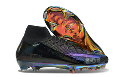 Chuteira Nike Air Zoom Mercurial Superfly IIX Elite FG, modelo de futebol com design moderno e cores vibrantes.