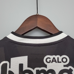 Camisa feminina Atlético Mineiro em casa 21/22 na internet