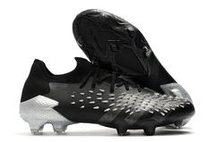 Chuteira Adidas Predator Freak .1 Low FG na internet